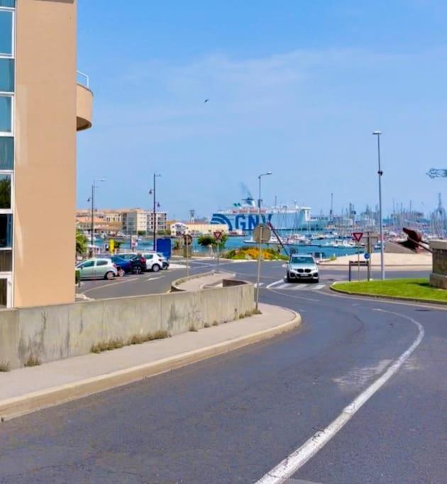 Joli Appartement Avec Piscine Sète Exterior foto
